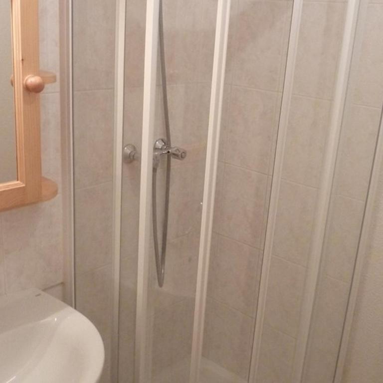 Location 3 pièces cabine - Animaux admis, parking - Au pied des pistes à St Jean d'Aulps - Appartement 2 Chambres - 10
