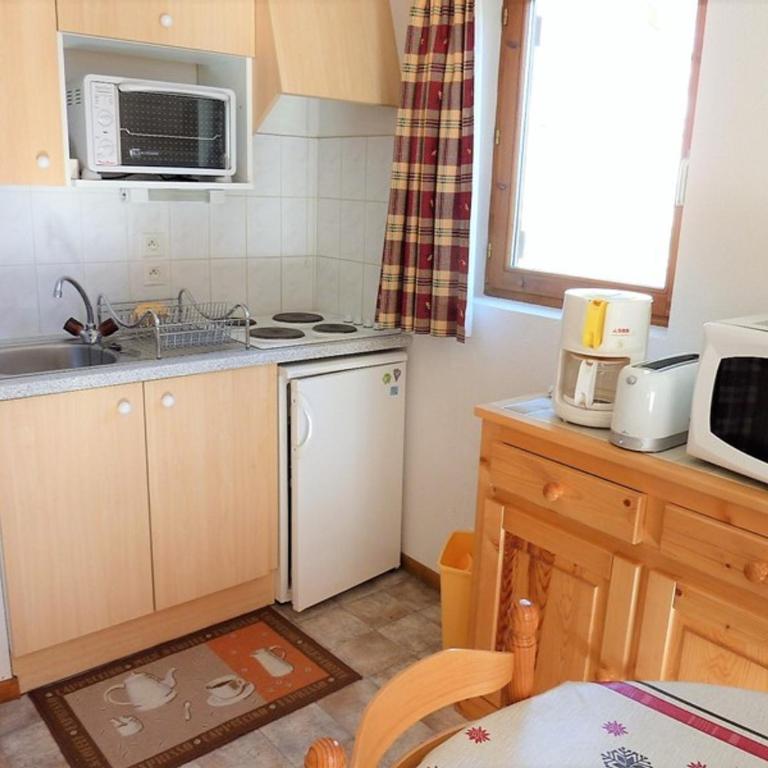 Appartement 2 pièces avec balcon, parking - Secteur calme - Appartement 1 Chambre - 8