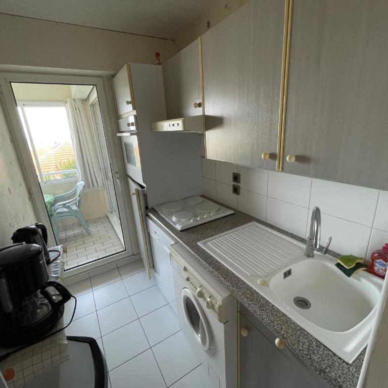 Bel appartement T2 à deux pas des plages, avec parking et garage - FR-1-474-212 - Appartement - 3