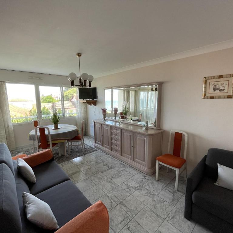 Bel appartement T2 à deux pas des plages, avec parking et garage - FR-1-474-212 - Appartement - 4