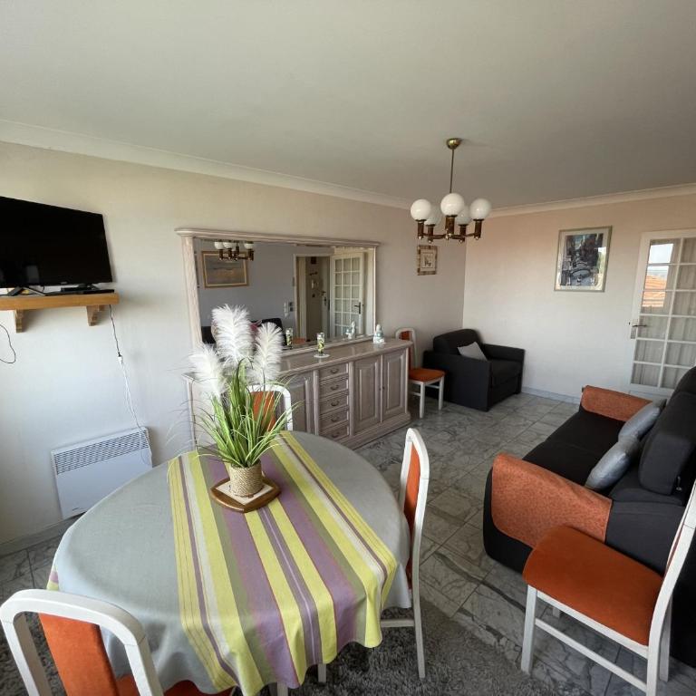 Bel appartement T2 à deux pas des plages, avec parking et garage - FR-1-474-212 - Appartement - 6