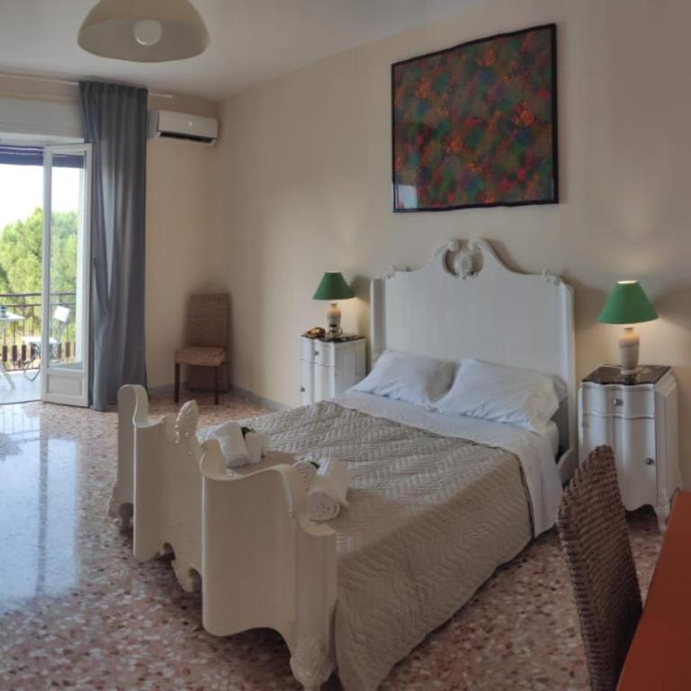 Blu House - Three-Bedroom Apartment - 11