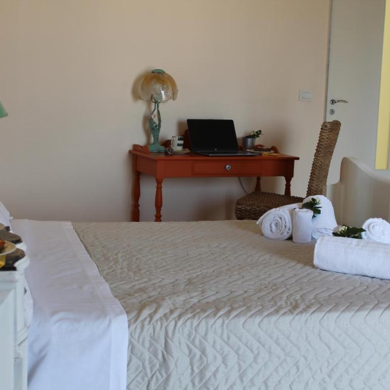 Blu House - Three-Bedroom Apartment - 27