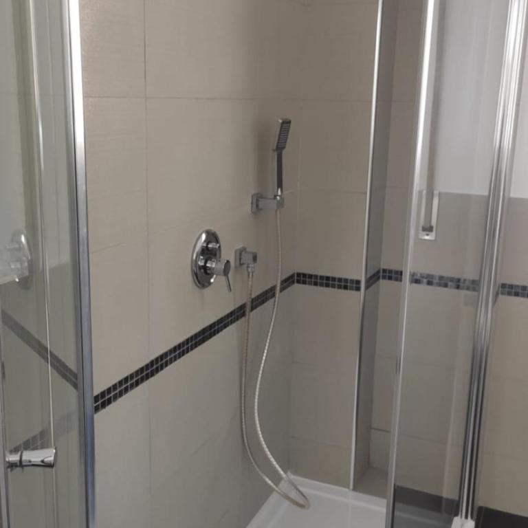 Blu House - Three-Bedroom Apartment - 18