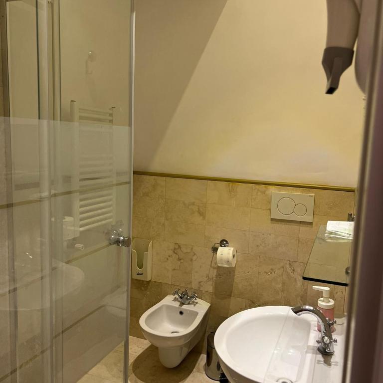 Casa di Stefano - Camera Budget Matrimoniale/Doppia con Letti Singoli - 8