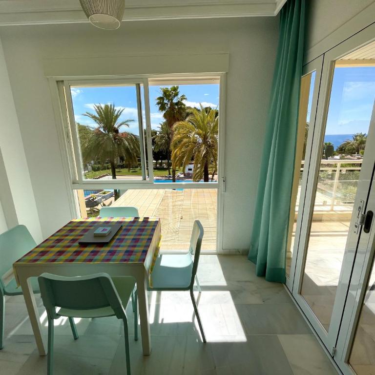 Beautiful 1 bedroom south facing apartment - Apartment with Balcony - 29