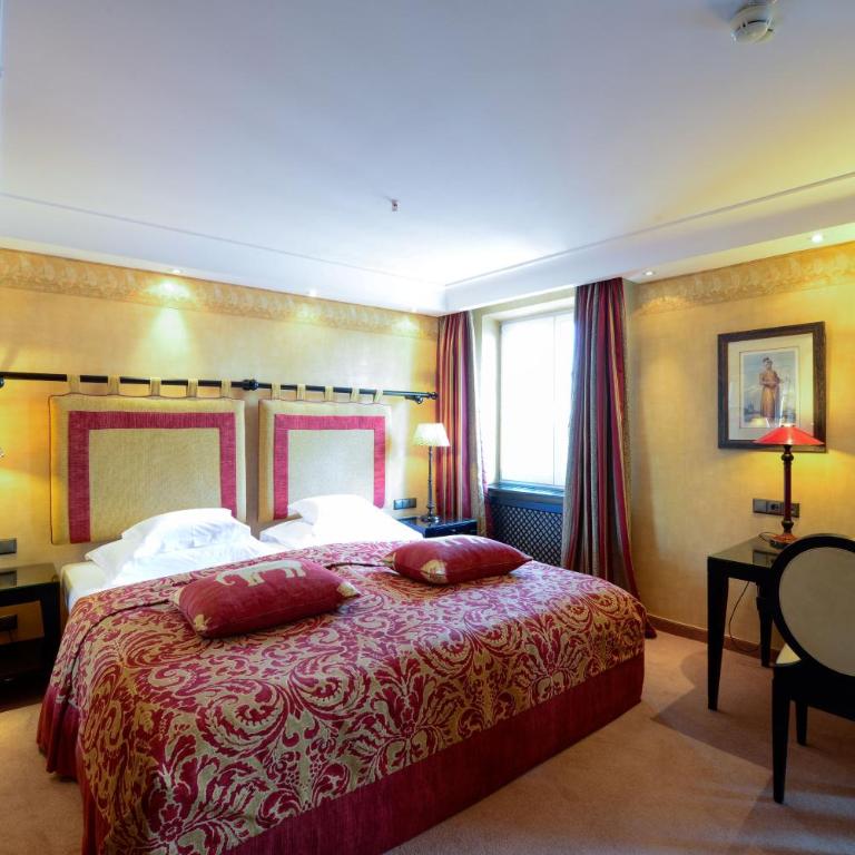 Hotel Bayerischer Hof - The Leading Hotels of the World - Deluxe Double Room - 7