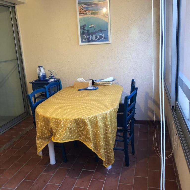 T1 Bandol Renécros 3 étoiles à 2 pas de la plus belle plage - Appartement - 10