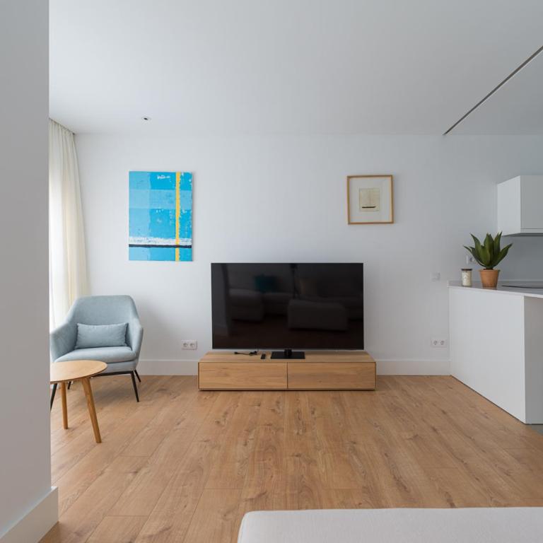 Luxury Bakus Canteras Beach - One-Bedroom Apartment with Partial Sea Views - 9