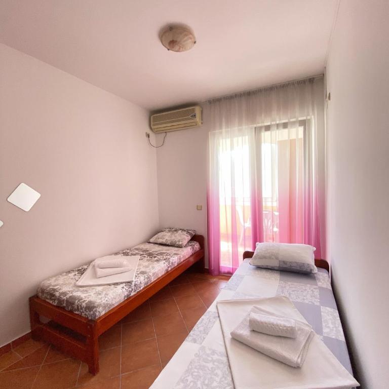 Guest House Villa Natali - Chambre Lits Jumeaux Économique - 5