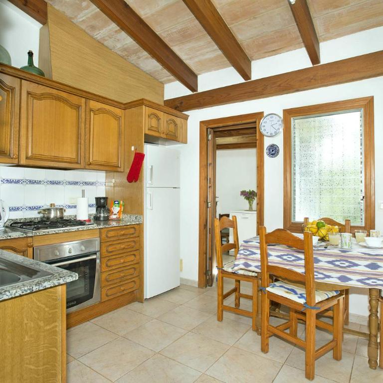 Villa Perez by Villa Plus - Villa - 8