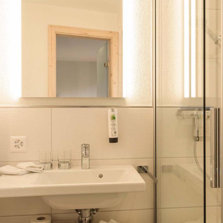 Hotel Caprice - Grindelwald - Comfort Doppelzimmer - 6