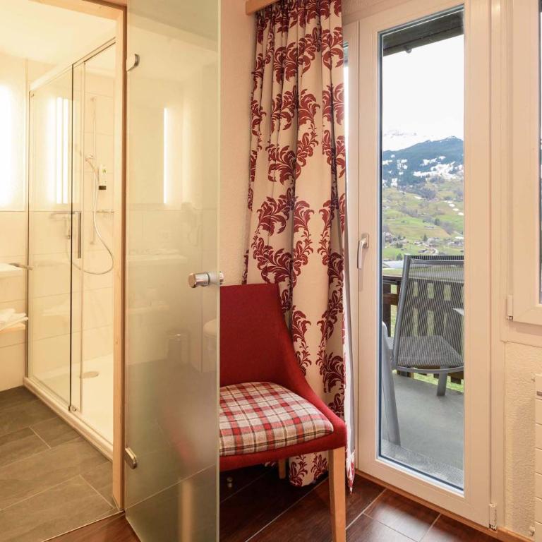 Hotel Caprice - Grindelwald - Comfort Doppelzimmer - 4