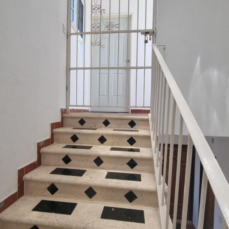 A una calle del ado 5ta avenida - Basic Triple Room - 5