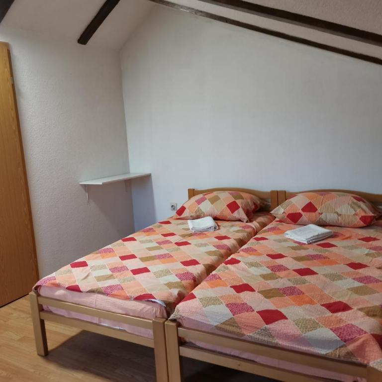Weekend house & apartments Dubrave - Kuća sa 1 Spavaćom Sobom - 7