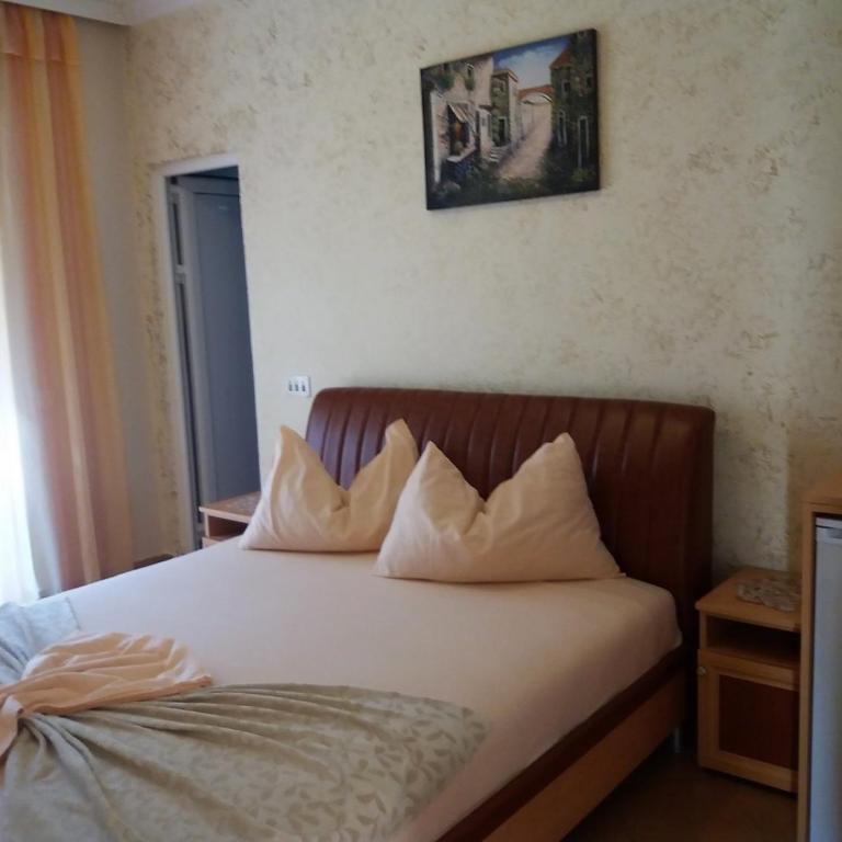 Apartmants Elisa - Dvokrevetna Soba sa Bračnim Krevetom i Balkonom - 3