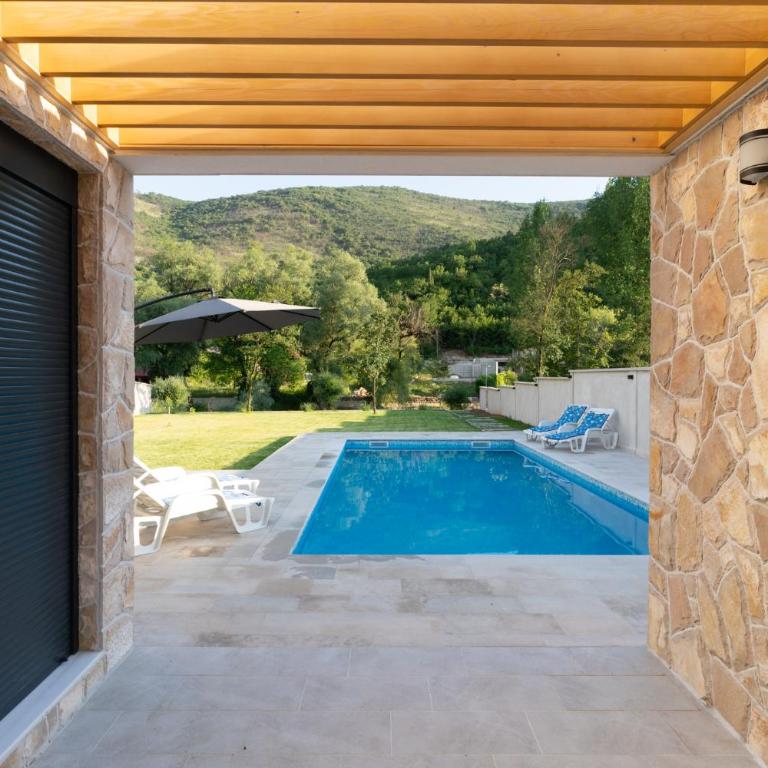 Bunica Spring Villa - Villa - 9