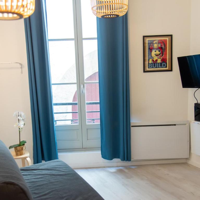 Le PETIT AVIGNONNAIS - COCOON - INTRAMUROS - CENTER - Standard Apartment - 1