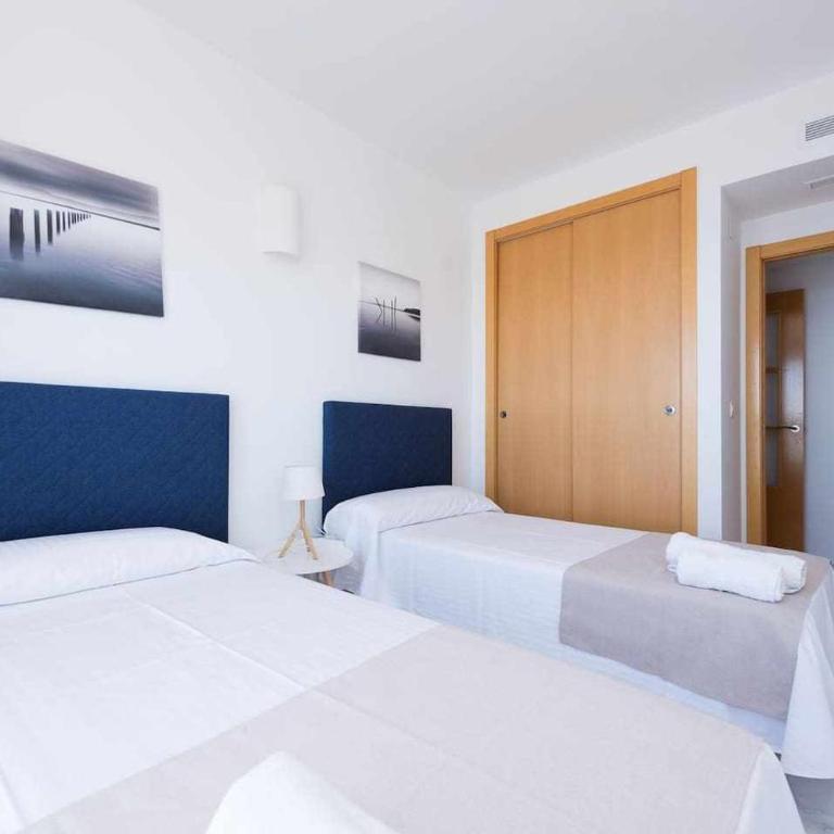 Skyline 9 Apartamento de 2 dormitorios soleado con terraza privada - Two-Bedroom Apartment - 5