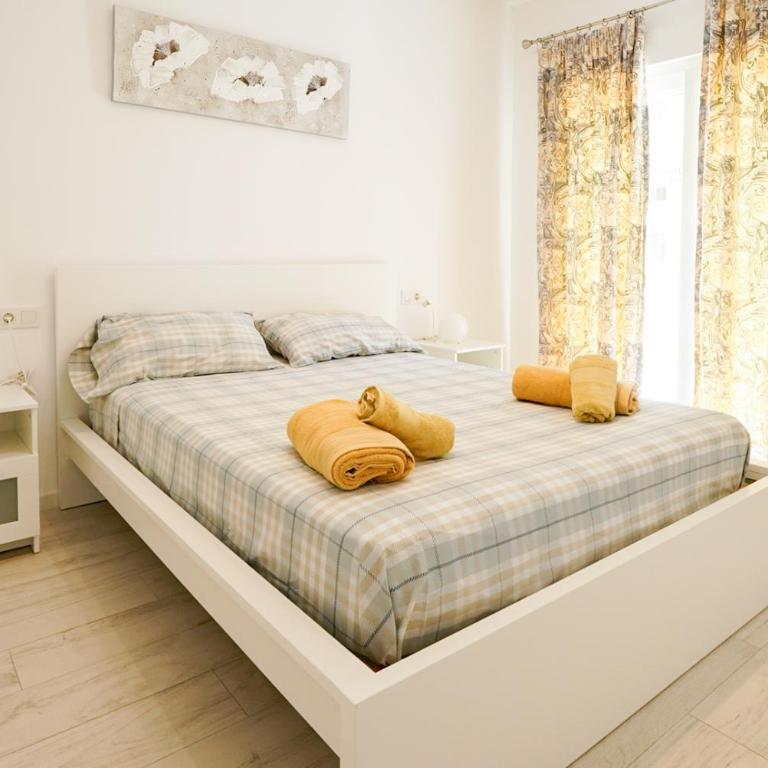 Casa MYA con terreno privado y parking compartido - a 800m de Playa Poniente - Casa con 1 dormitorio - 17