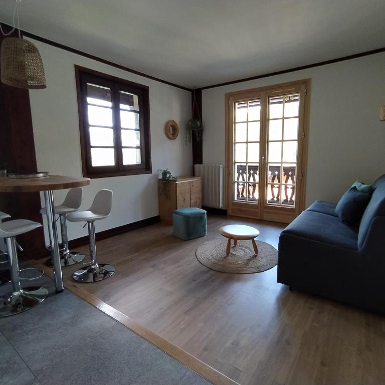 Chalet Appart'Hôtel l'Eau Vive - Apartment - 1