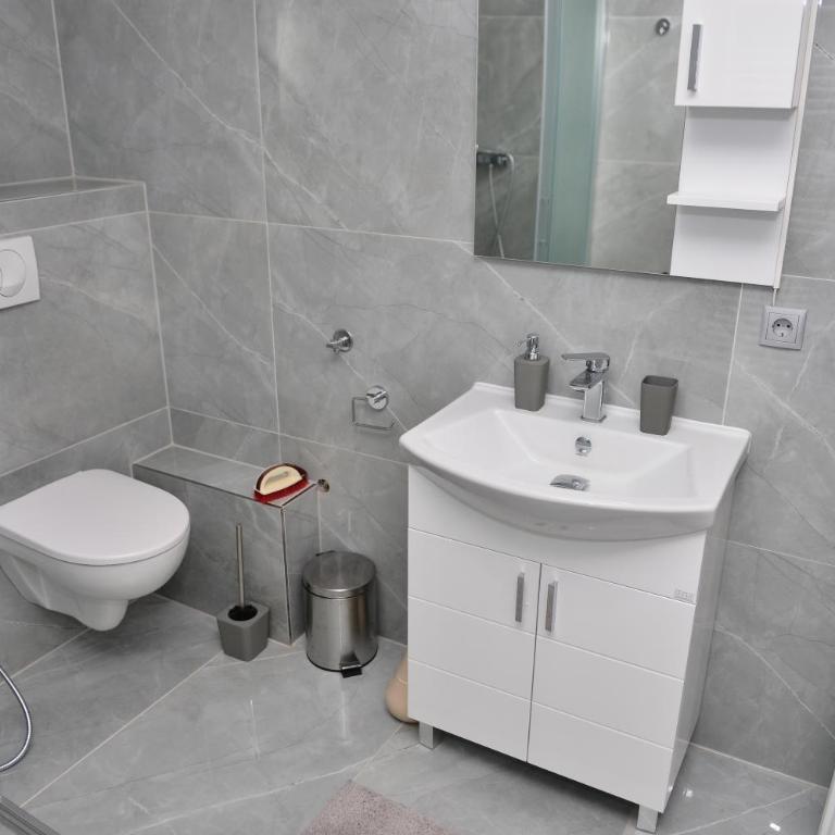Hety - Three-Bedroom Apartment - 16