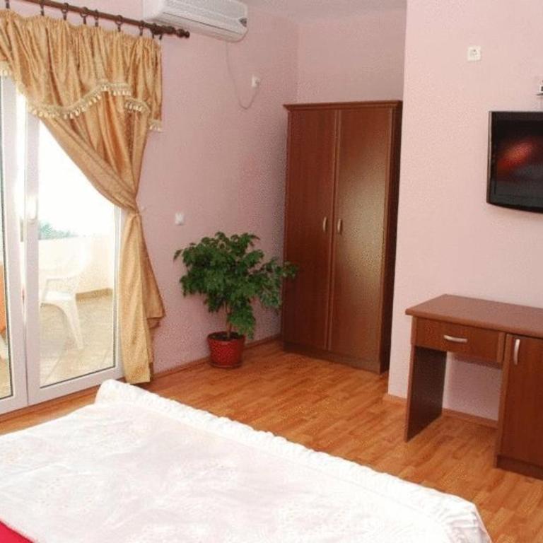 Firenze Apartments - Dvokrevetna Soba sa Bračnim Krevetom i Pogledom na More - 4