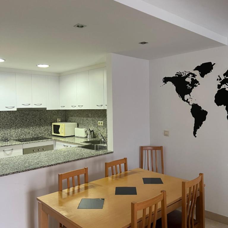APARTAMENT A LA VORA DEL MAR - Two-Bedroom Apartment - 3