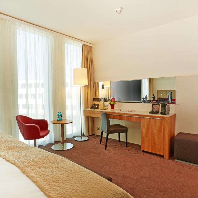 H4 Hotel München Messe - Superior Doppel- oder Zweibettzimmer - 7