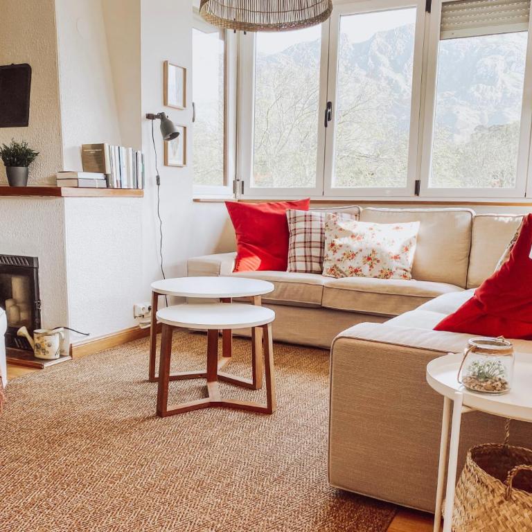 BELLA KALMA, acogedora casa con parking, jardin y wifi - Three-Bedroom House - 1
