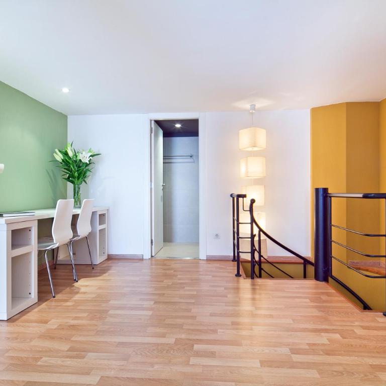 Inside Barcelona Apartments Sants - Apartamento de 3 dormitorios con 2 baños - 21