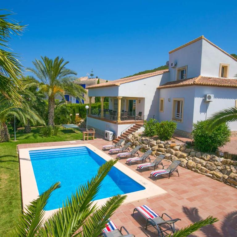 Villa Cabriel by Villa Plus - Villa - 1