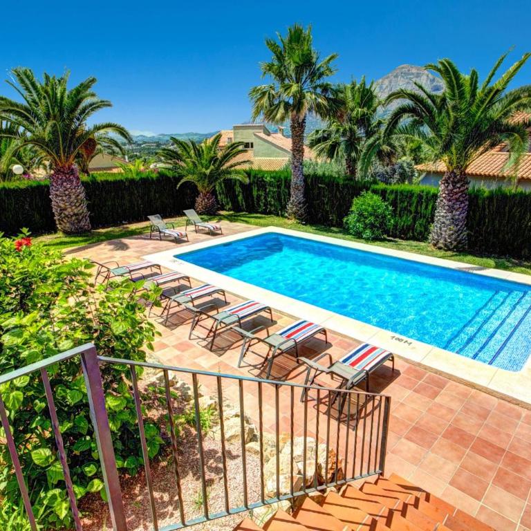 Villa Cabriel by Villa Plus - Villa - 11