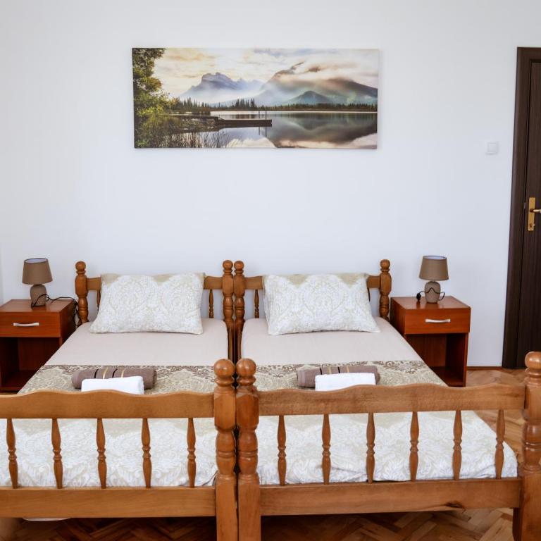 Apartment Nikola - Two-Bedroom Apartment - 12