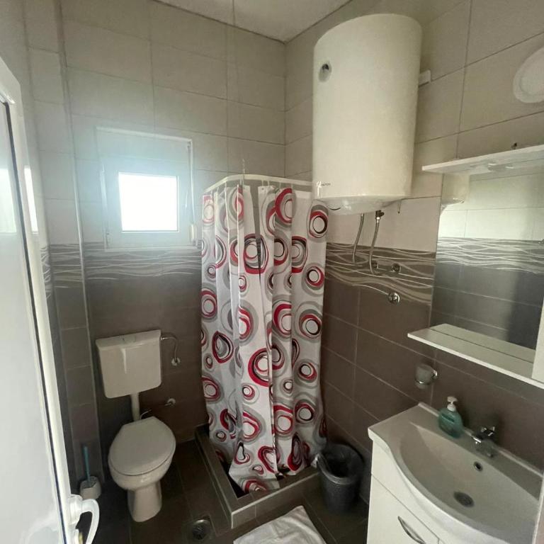 Mali Medved Ulcinj - Dvokrevetna Soba sa Zasebnim Krevetima i Kupatilom - 2
