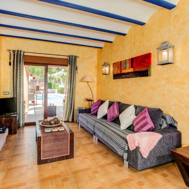 Villa Cambra by Villa Plus - Villa - 11