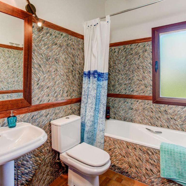 Villa Cambra by Villa Plus - Villa - 20