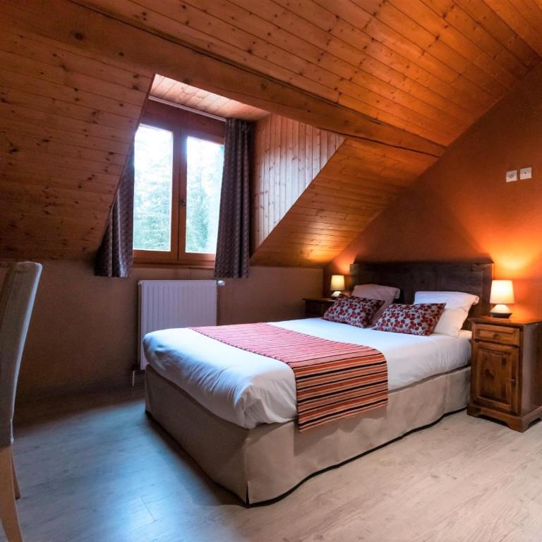 Auberge De La Croix Perrin - Chambre Double Standard - 3