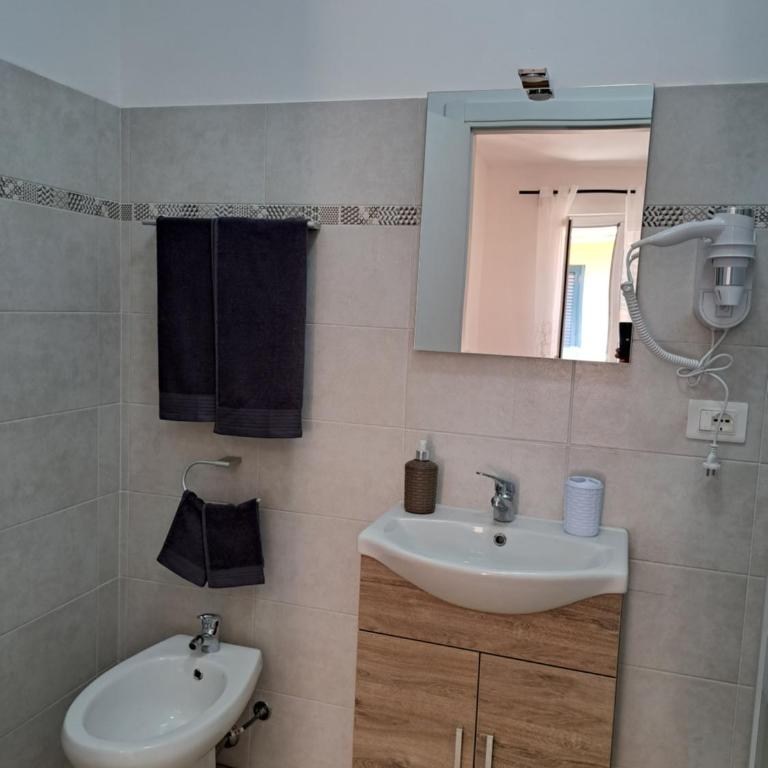 Da Orazio - Camera Matrimoniale con Bagno Privato - 4
