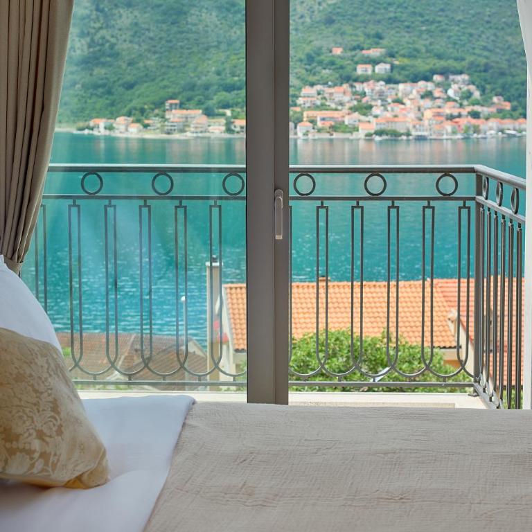 2MONTENEGRO LIMETA APARTMENTS with pool - Apartment with Sea View - 8