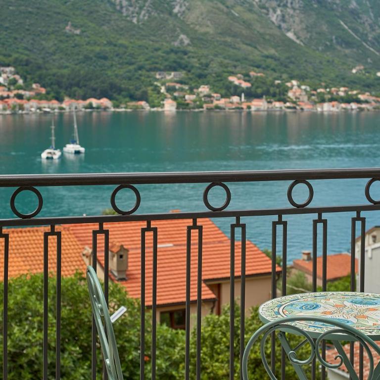 2MONTENEGRO LIMETA APARTMENTS with pool - Apartment with Sea View - 9