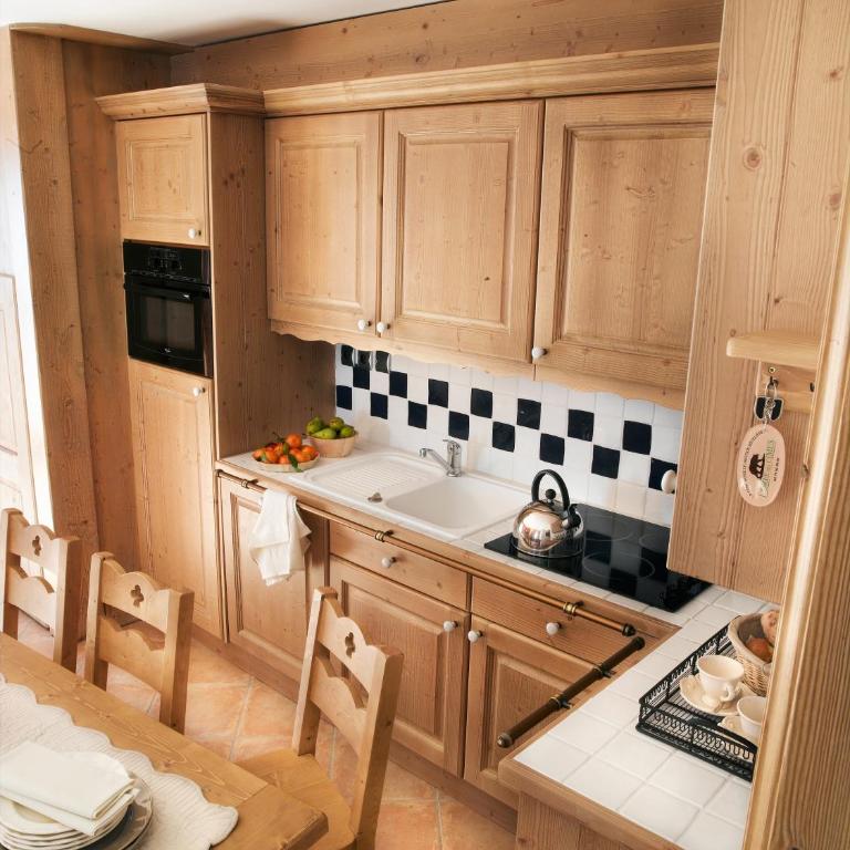 CGH Résidences & Spas Le Hameau Du Beaufortain - Appartement 3 Chambres (8 Adultes) avec Accès au Spa - 1