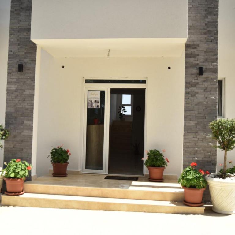 Apartments kupi ul rudaj 41 - Double or Twin Room with Private Bathroom - 3