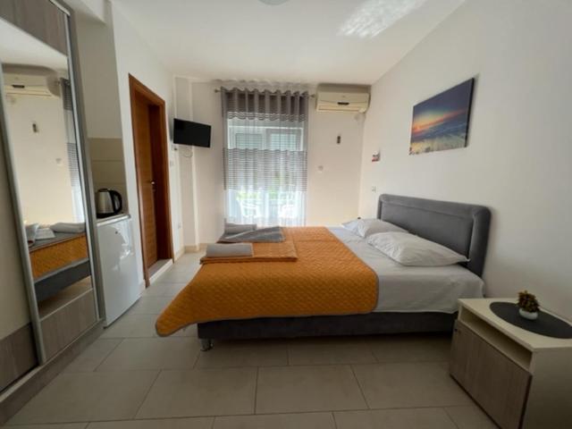 DMD APARTMANI - Komfor Trokrevetna Soba - 2