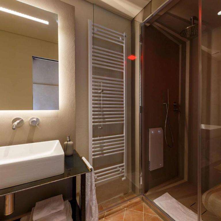Badia Giulia Prestigious Historical B&B, Camaiore - Adults Only - No Pets - Camera King Deluxe - 14