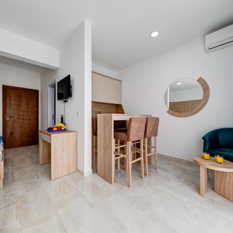 Sunways Apartments - Studio with Sea View - 3