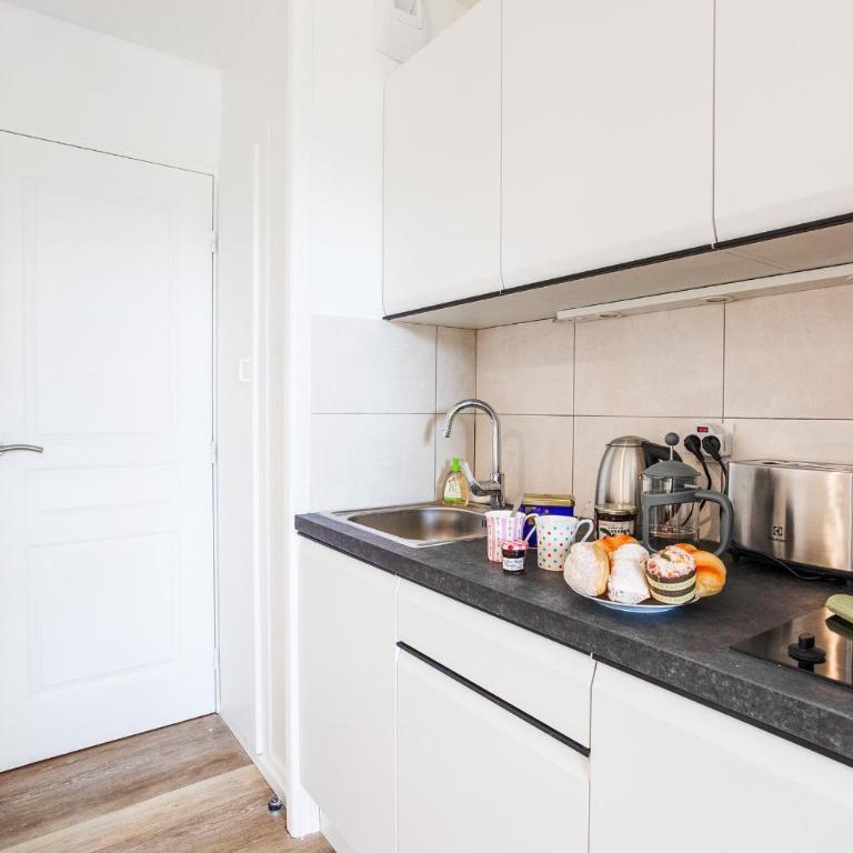 L'ANGE GARDIEN III AP4293 By Riviera Holiday Homes - Appartement 1 Chambre - 10
