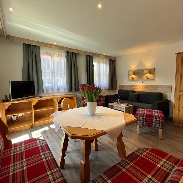 Ferienwohnungen Beim Hausbacher - Apartment mit 1 Schlafzimmer - 1