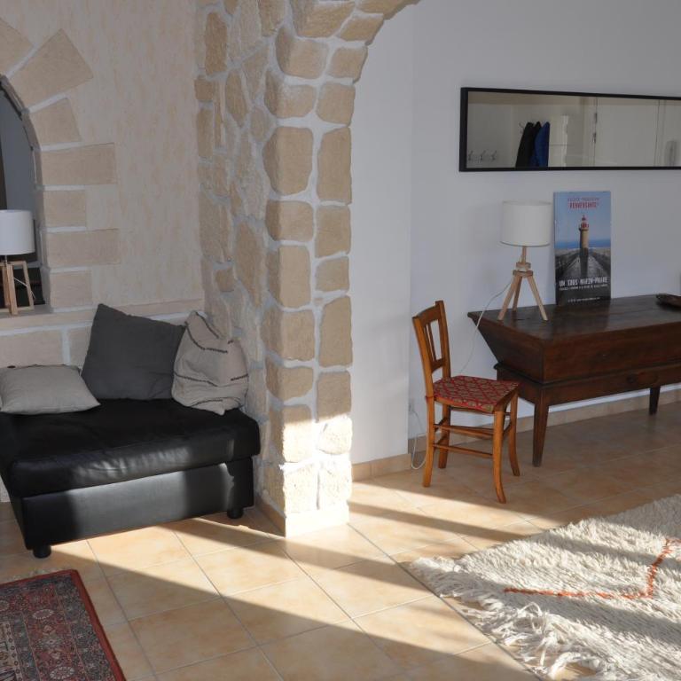 Magnifique appartement T5 avec grande terrasse, à 400m de la plage - Appartement - 5