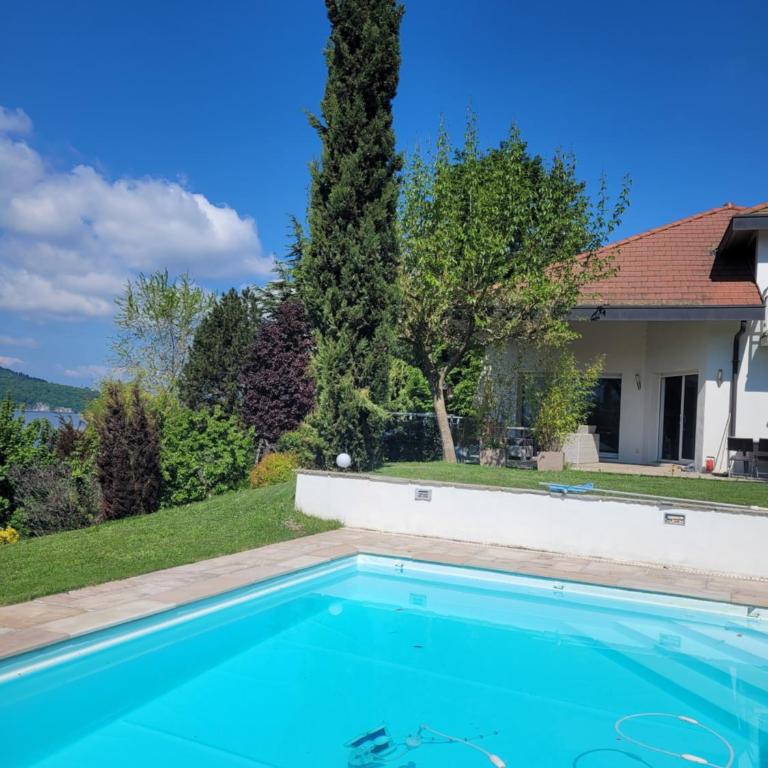 Sunshine Villa in front of Annecy Lake - Villa - Côté Plage - 2